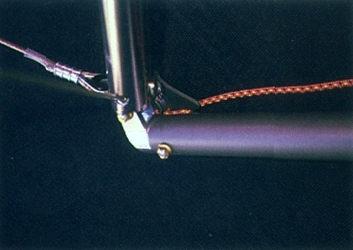 Ultra Sport VG cleat detail